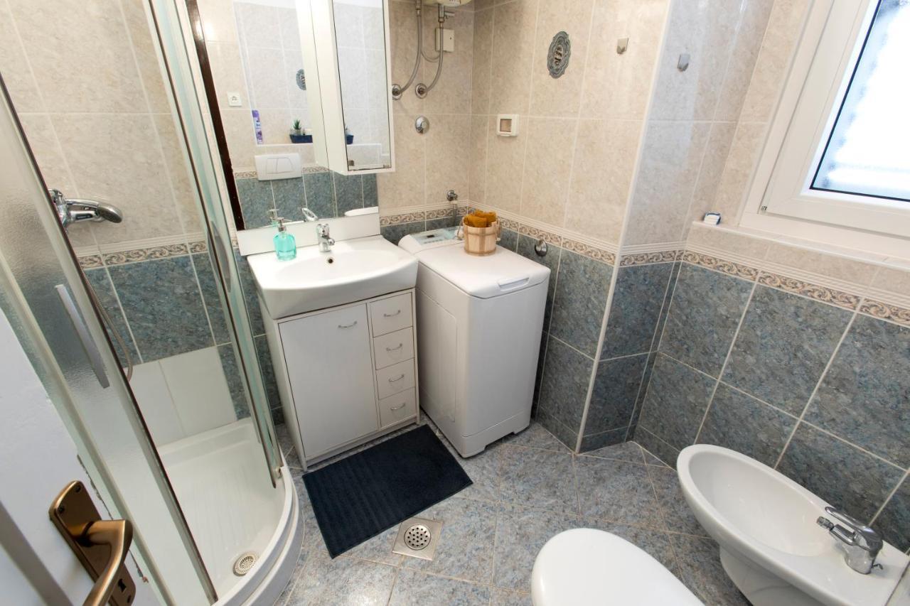 Apartma Rozi Koper Exterior foto